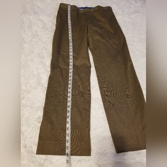 NWT Banana Republic Classic Fit Size 32 Waist Color Khaki - Picture 4 of 11